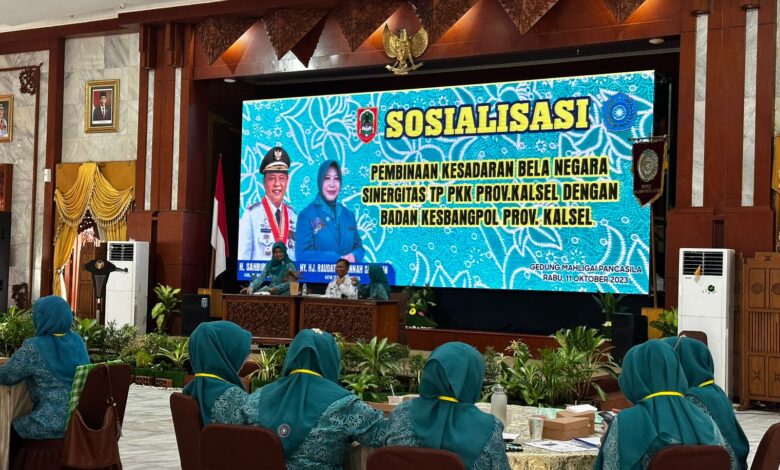 TP PKK dan Bekesbangpol Provinsi Kalsel Bersinergi Sosialisasikan Pembinaan Kesadaran Bela Negara