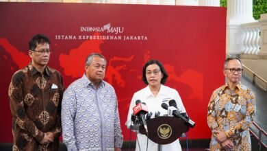 Presiden Jokowi Terima Laporan Perkembangan Situasi Perekonomian Global dari KSSK