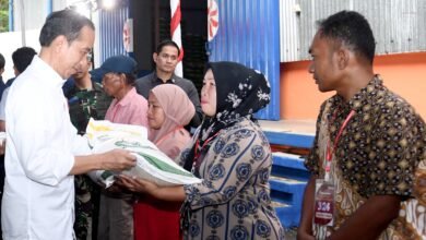 Presiden Jokowi: Cadangan Beras Harus Ada Meski Produksi Surplus