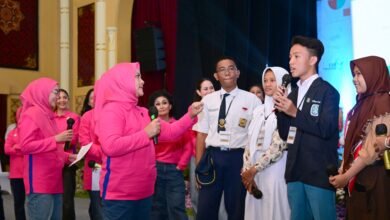 Ibu Iriana dan OASE KIM Sosialisasi Antinarkoba dan Literasi Digital kepada Pelajar