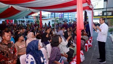 Presiden Jokowi Sapa Warga dan Pastikan BLT El Nino Tersalurkan Baik