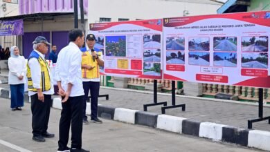 Presiden Jokowi Tinjau Ruas Jalan Surakarta-Gemolong-Purwodadi