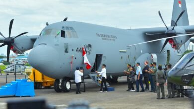 Presiden Jokowi Saksikan Penyerahan Pesawat Hercules untuk TNI AU