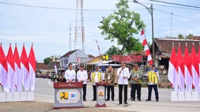 Presiden Jokowi Resmikan Pelaksanaan Inpres Jalan Daerah di Kabupaten Blora