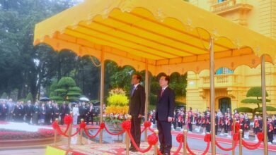Presiden Jokowi Disambut Upacara Kenegaraan di Hanoi