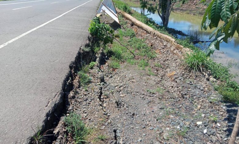 Jalan Longsor, Pemprov Kalsel Akan Segera Perbaiki Jalan Akses Menuju Bandara Syamsudin Noor