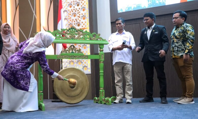 Bentuk Pemimpin Berkarakter, Gubernur Kalsel Apresiasi IMSS Ke-12