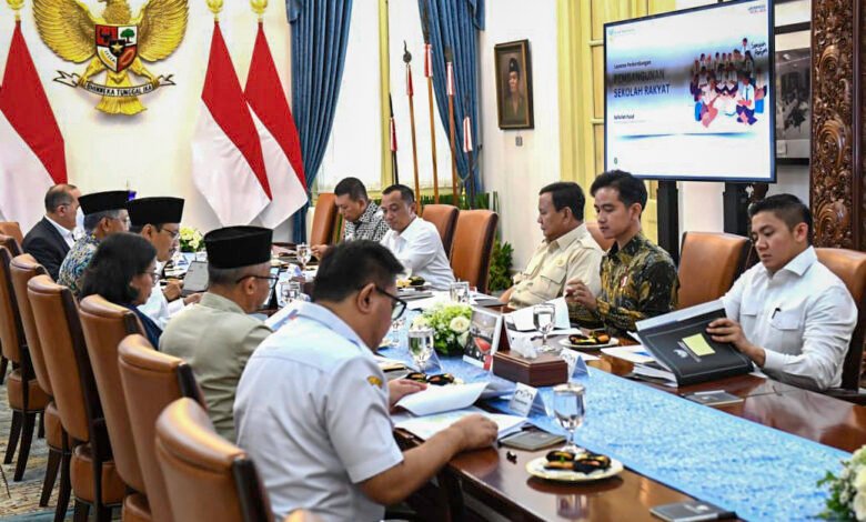 Presiden Prabowo Pimpin Ratas Bahas Sekolah Rakyat, Pastikan Program Tepat Sasaran