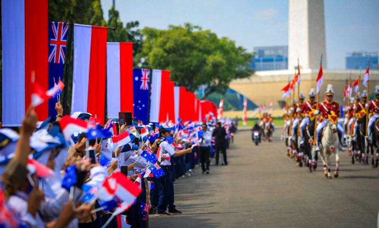 Sorak Sorai dari Monas, Sambutan Hangat Anak Sekolah untuk PM Albanese
