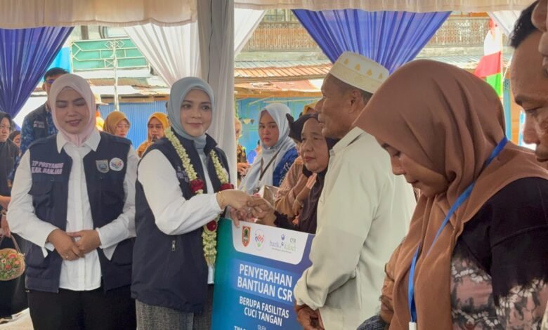 Tingkatkan Kesehatan Masyarakat, Dinas PUPR Kalsel Salurkan Bantuan Pembangunan 8 Unit Tangki Septik