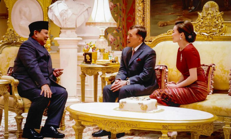 Presiden Prabowo Subianto Disambut Hangat Raja dan Ratu Thailand di Amphorn Royal Palace