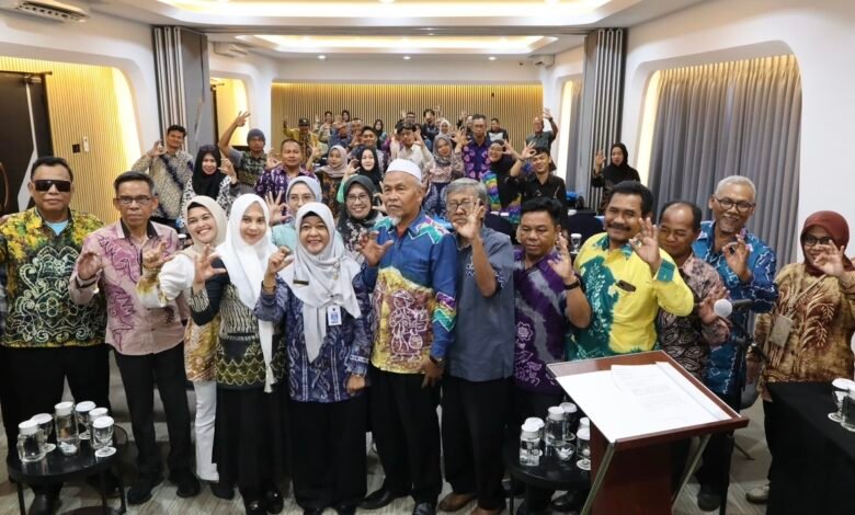 Tingkatkan Kunjungan Pariwisata, Dispar Kalsel Gelar Bimtek Story Telling Menyasar Pokdarwis di Banjarbaru