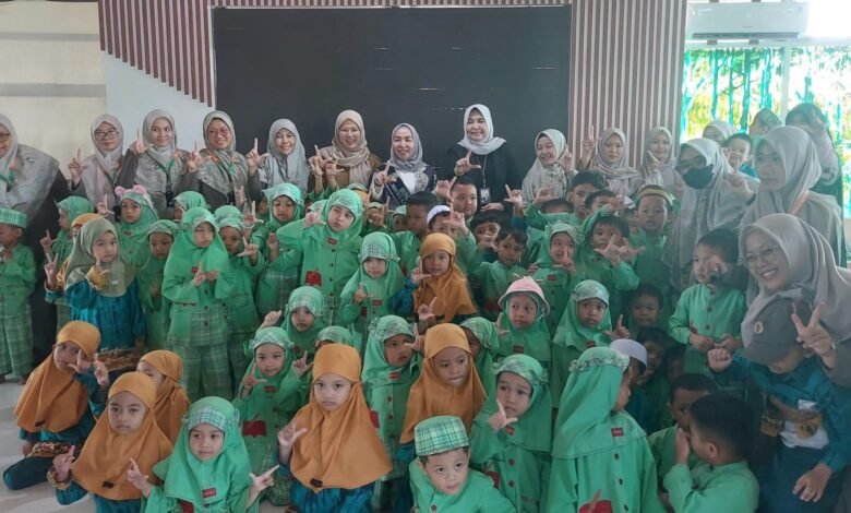 Fasilitas Perpustakaan Anak Milik Dispersip Mendapat Apresiasi dari Bunda Literasi Kalsel