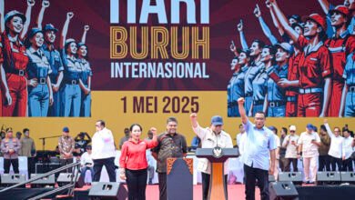 Kado Hari Buruh: Presiden Prabowo Beri Apresiasi Mulai dari Kesejahteraan Hingga Pahlawan Nasional dari Elemen Buruh