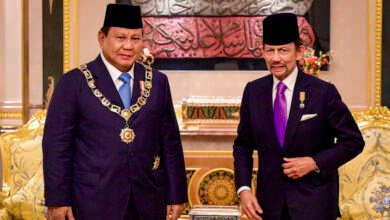 Presiden Prabowo Subianto Terima Bintang Kebesaran Tertinggi Brunei Darussalam dari Sultan Hassanal Bolkiah