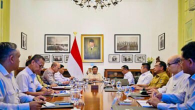 Presiden Prabowo Pimpin Rapat Terbatas Pembentukan Tanggul Laut di Pulau Jawa