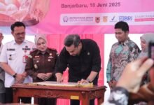 Menteri UMKM RI Hadiri Re-Opening Toko Mama Khas Banjar, Tegaskan Pentingnya Pembinaan dan Pembelajaran bagi UMKM