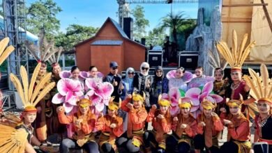 Kadisdikbud Kalsel Apresiasi Tarian Nafas Bumi Banua yang Ditampilkan di Puncak Harjad Ke-75 Provinsi Kalsel