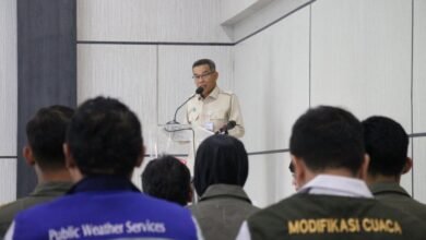 KLH Luncurkan Operasi Modifikasi Cuaca di Kalsel untuk Tekan Risiko Karhutla