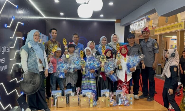 Momen Penutupan, Stan Diskominfo Bagikan Berbagai Hadiah di Kalsel Expo 2025