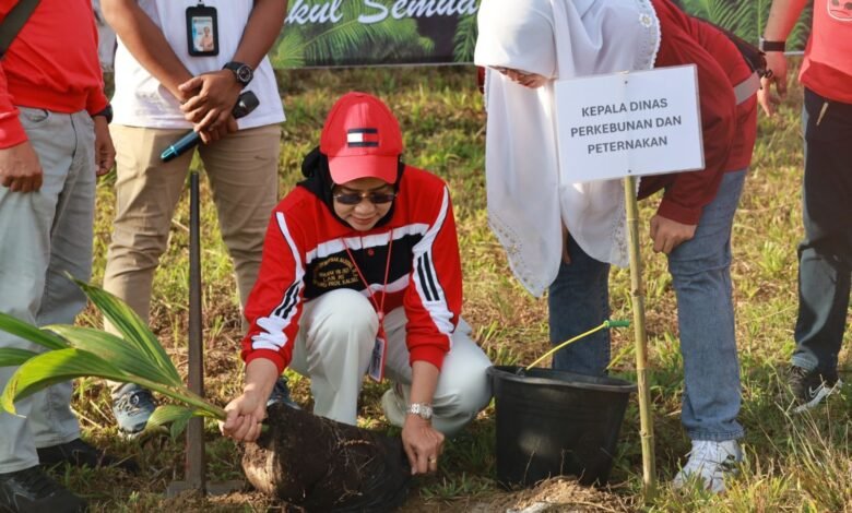 Disbunnak Peringati Harjad Ke-75 Kalsel dan HUT Ke-80 RI dengan Semangat Peduli Lingkungan