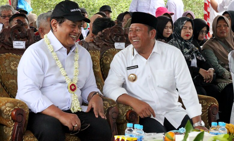 Wamen Transmigrasi RI Kunjungi Batola, Serahkan Bantuan Infrastruktur dan Tegaskan Peran Strategis Program Transmigrasi