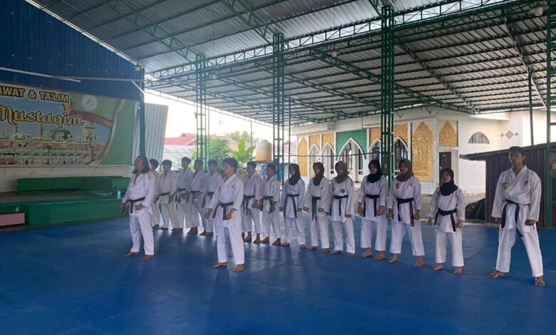 Jelang Pomnas XIX, 10 Karateka Mahasiswa Kalsel Matangkan Persiapan Mandiri