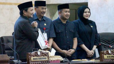 Wagub Kalsel Sampaikan Penjelasan Gubernur atas 3 Raperda di Rapat Paripurna DPRD