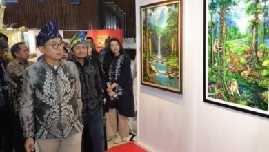 Menbud Apresiasi Pameran Seni Rupa Langkar, Tampilkan Karya 95 Perupa se-Indonesia