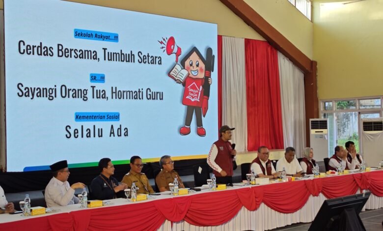 Meninjau Langsung Sekolah Rakyat, Mensos RI Kunker Ke BLK Kalsel