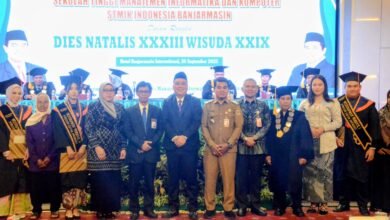 122 Wisudawan-Wisudawati Resmi Dikukuhkan di Wisuda Ke-29 STIMIK Indonesia Banjarmasin