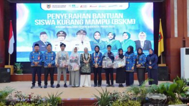 Tekan Angka Putus Sekolah, Disdikbud Salurkan BSKM Kepada 10.030 Pelajar SMA/SMK di Kalsel