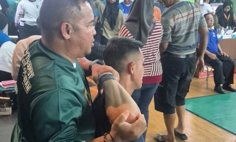 Tim Terapis Kalsel Sigap Berikan Penanganan Atlet korpri Kalsel di Ajang Pornas XVII 2025 Palembang 