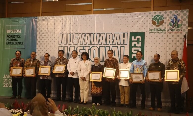 Dishut Kalsel Raih Peringkat 5 Nasional Penyelenggara Penyuluhan Kehutanan Terbaik 2025