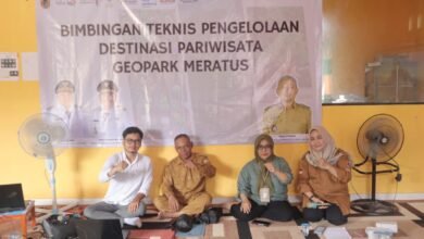 Dispar Kalsel Gelar Bimtek Pengelolaan Destinasi Wisata Geopark Meratus di Pulau Curiak