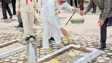 Pemprov Kalsel Peringati Hari Pahlawan, Kunjungi Taman Makan Pahlawan Bumi Kencana