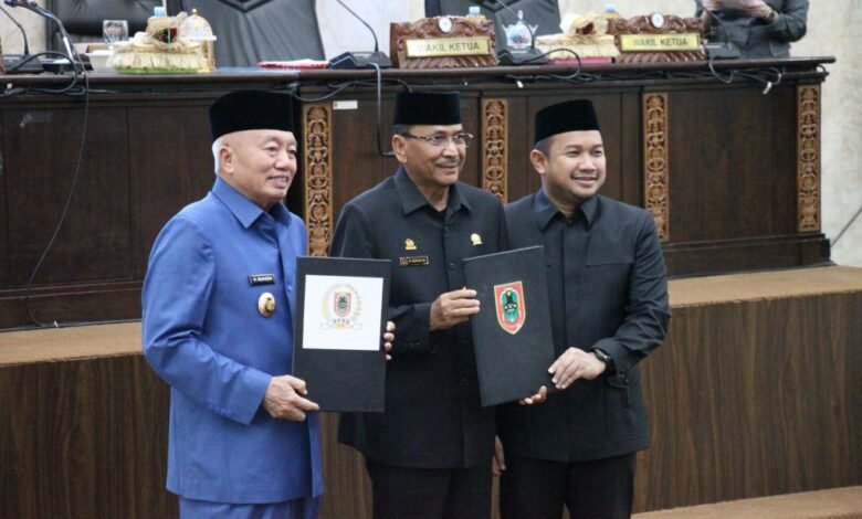 Gubernur Muhidin Apresiasi DPRD atas Penetapan Perda Grand Desain Pembangunan Kependudukan Kalsel