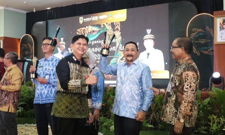 Si-Apung Kasela Antarkan DPKP Kalsel Jadi Terbaik di Kalsel Innovation Award 2025
