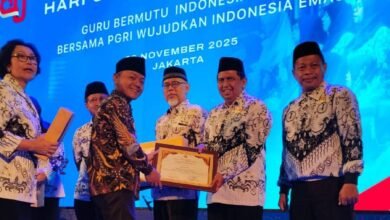 Administrasi Terbaik, PGRI Kalsel Sabet Penghargaan Nasional SIK PGRI 2025