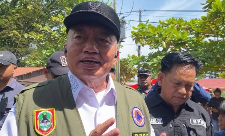 Tinjau Banjir Sungai Tabuk, Gubernur Kalsel Serahkan Bantuan dan Sambut Kunjungan Wapres
