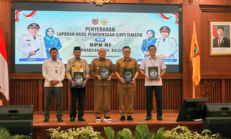BPK Serahkan Dua LHP kepada Pemprov Kalsel dan Bank Kalsel