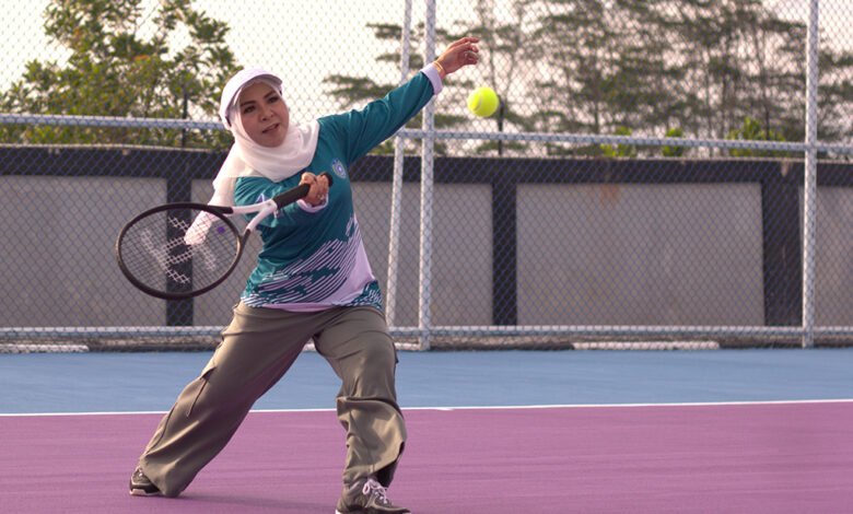 Ketua TP PKK Kalsel Resmikan Lapangan Tenis BINDA, Dorong Pola Hidup Sehat dan Silaturahmi