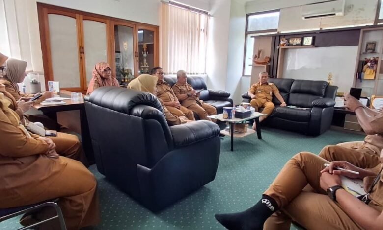 Pemprov Kalsel Evaluasi dan Percepat Pengembangan Kawasan Bawah Jembatan Barito