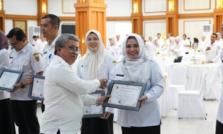 Pemprov Kalsel Resmi Tutup Pelatihan Pengadaan Barang dan Jasa bagi PA/KPA