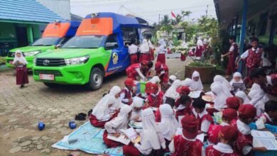 Gencarkan Promosi Minat Baca dan Literasi, Dispersip Kalsel Turunkan Pusling di SDN Kayu Bawang 1 Gambut