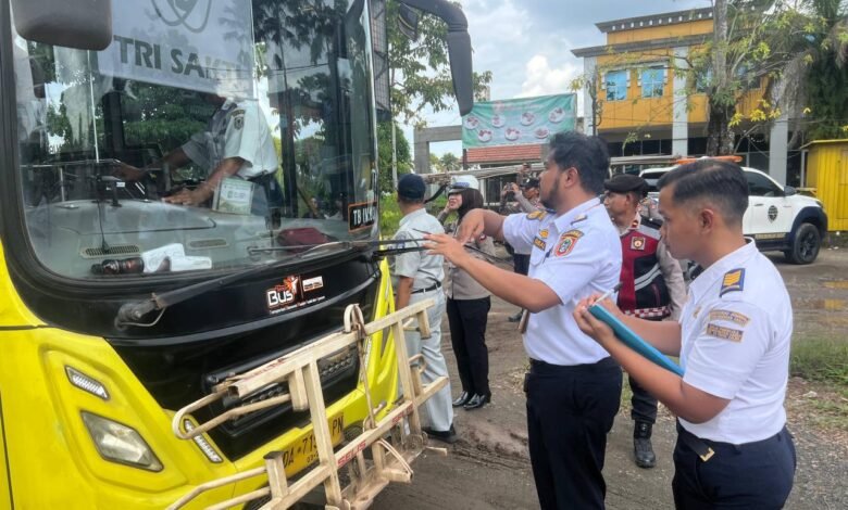 Dishub Kalsel Lakukan Ramp Check Terhadap Angkutan Umum Antar Kabupaten/Kota di Terminal Tipe B Banjarmasin
