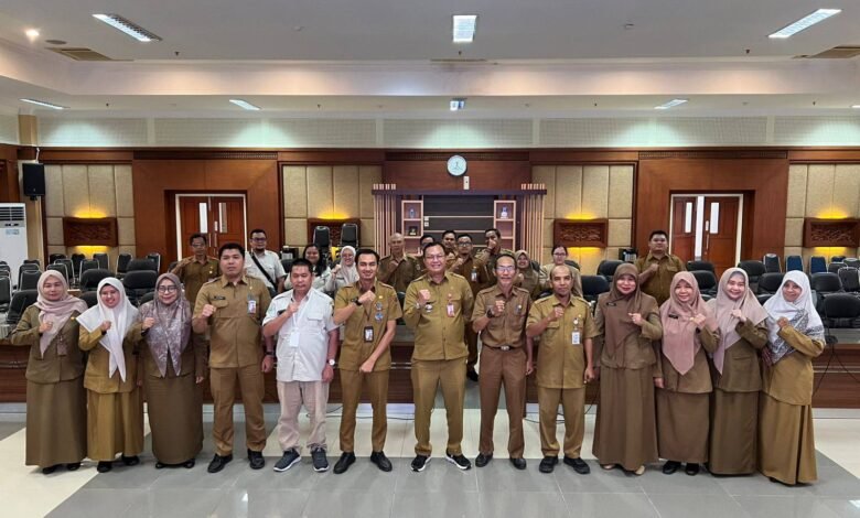 Biro Perekonomian Kalsel Sinkronkan Kebijakan Remunerasi dan Evaluasi Kinerja 14 UPTD BLUD Tahun 2025
