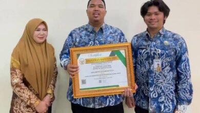 Komitmen Keselamatan Nuklir, RSGM Gusti Hasan Aman Terima Penghargaan BAPETEN 2025