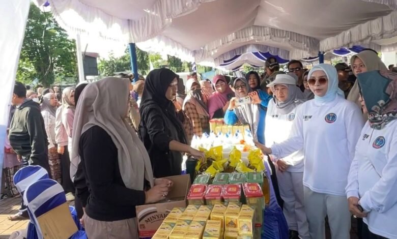 BKOW Kalsel dan Pemprov Gelar Pasar Rakyat, Ringankan Beban Warga Jelang Ramadan