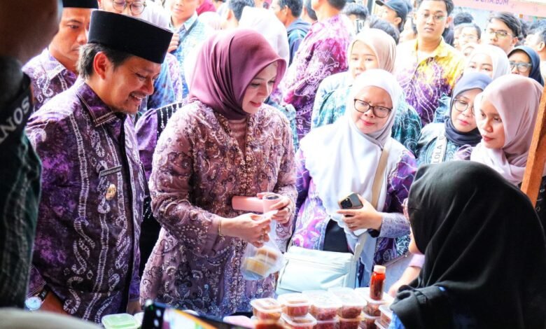 Dibuka Resmi, Pasar Wadai Ramadan 1447 H Diharapkan Tingkatkan Perputaran Ekonomi Daerah